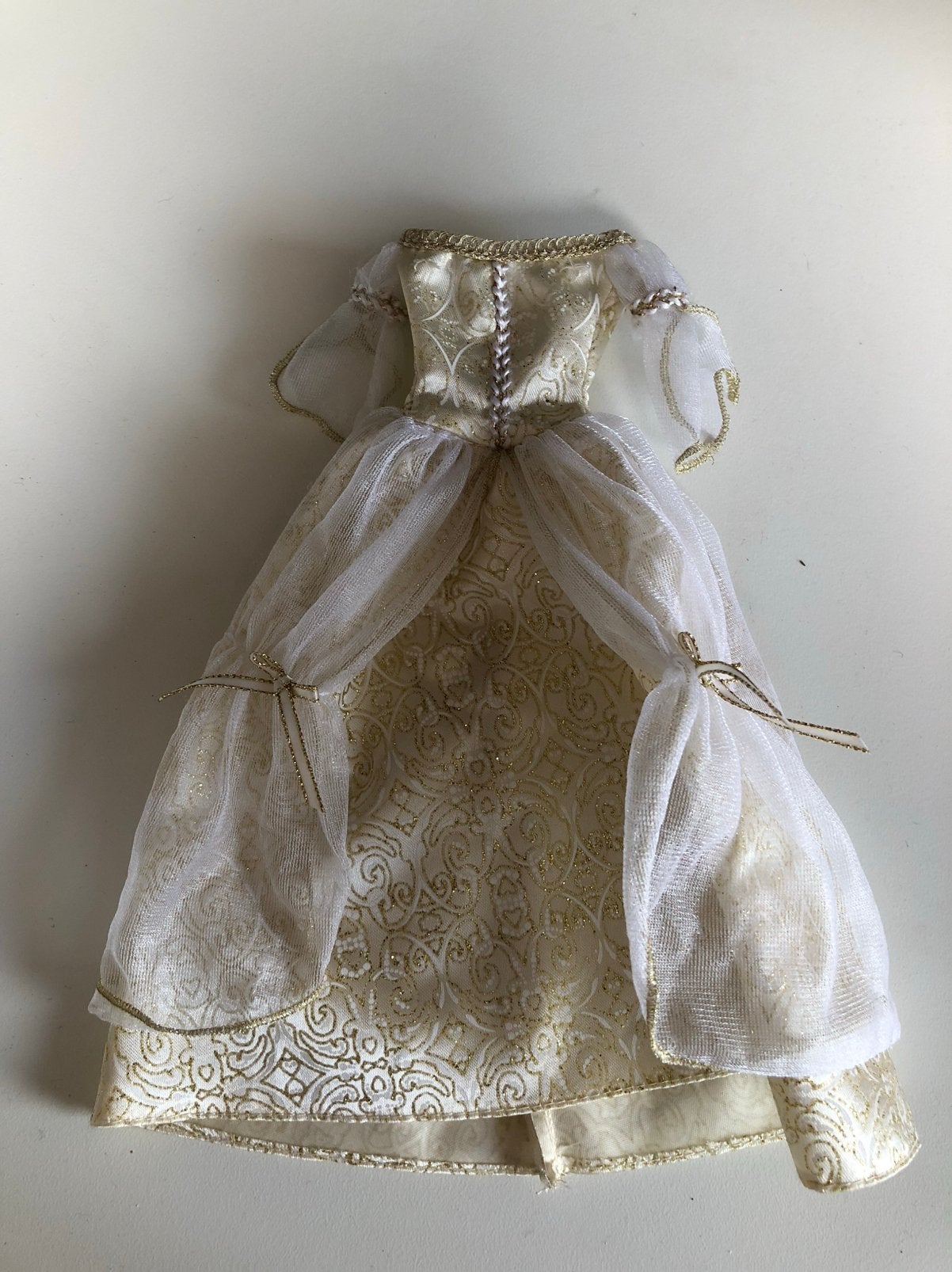 Wit trouwkleed of feestjurk voor barbiepop, Ophalen, Gebruikt, Barbie