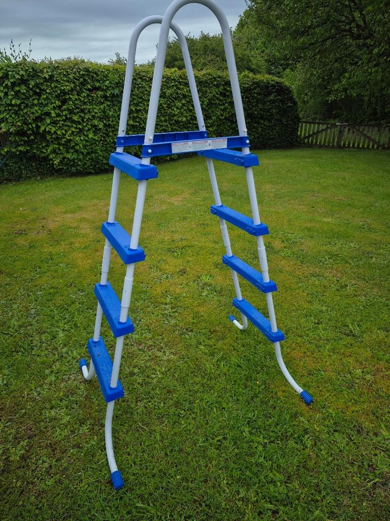 Vrijstaande zwembadladder, Tuin en Terras, Ophalen, 80 tot 120 cm, Rechthoekig, Minder dan 200 cm