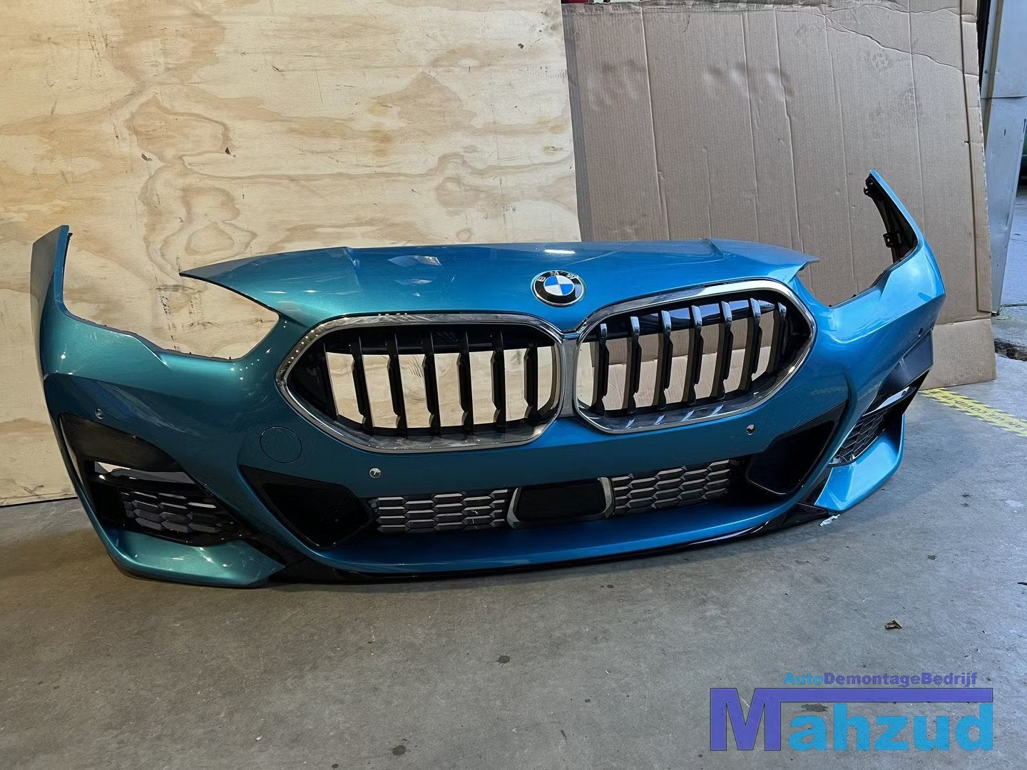 BMW 2 SERIE F44 Blauw voorbumper bumper 2019+, Auto-onderdelen, Petuelring 130
80788  Munich, DE, Gebruikt, Voor, Info@bmw.de