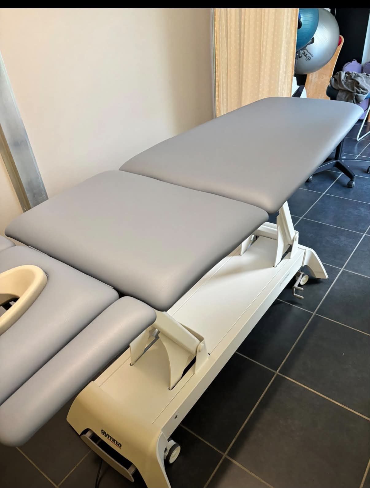 Table de massage electrique gymna, Enlèvement, Comme neuf