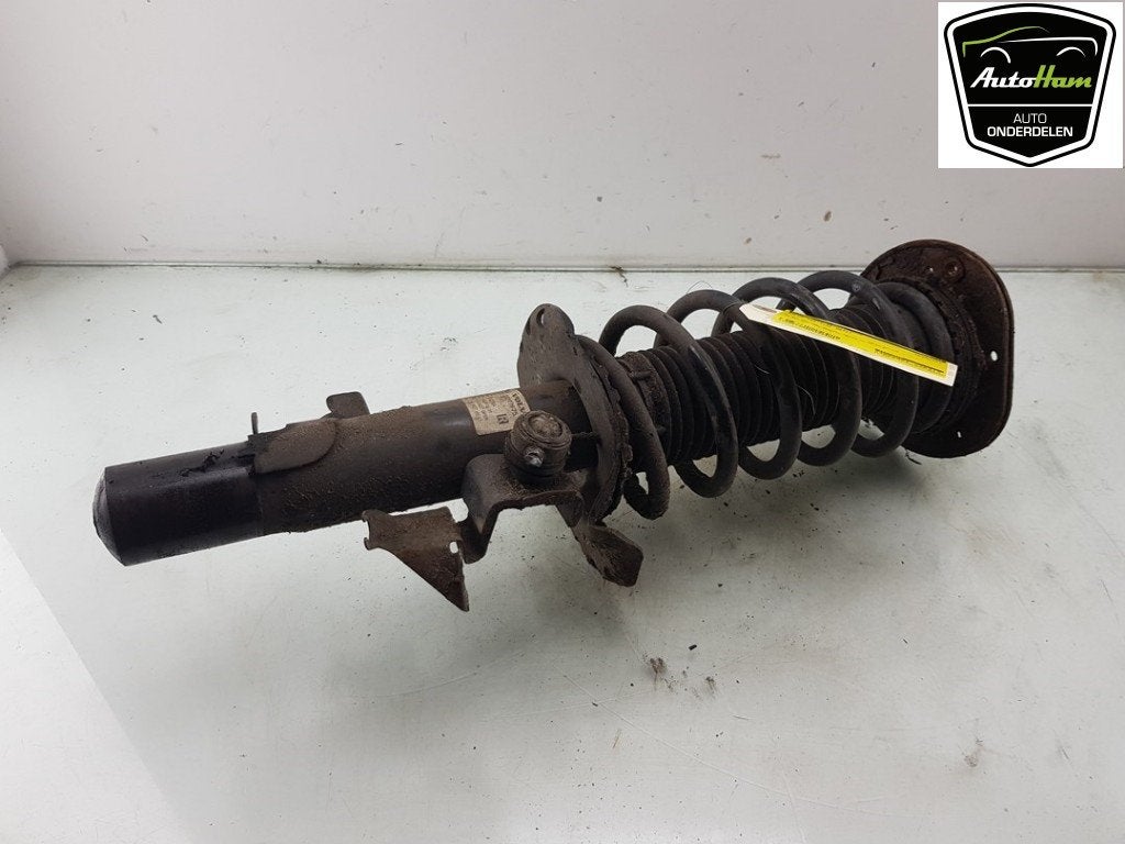 AMORTISSEUR OU ABSORBEUR DE CHOC AVANT DROIT (|31277975|), Utilisé, Volvo