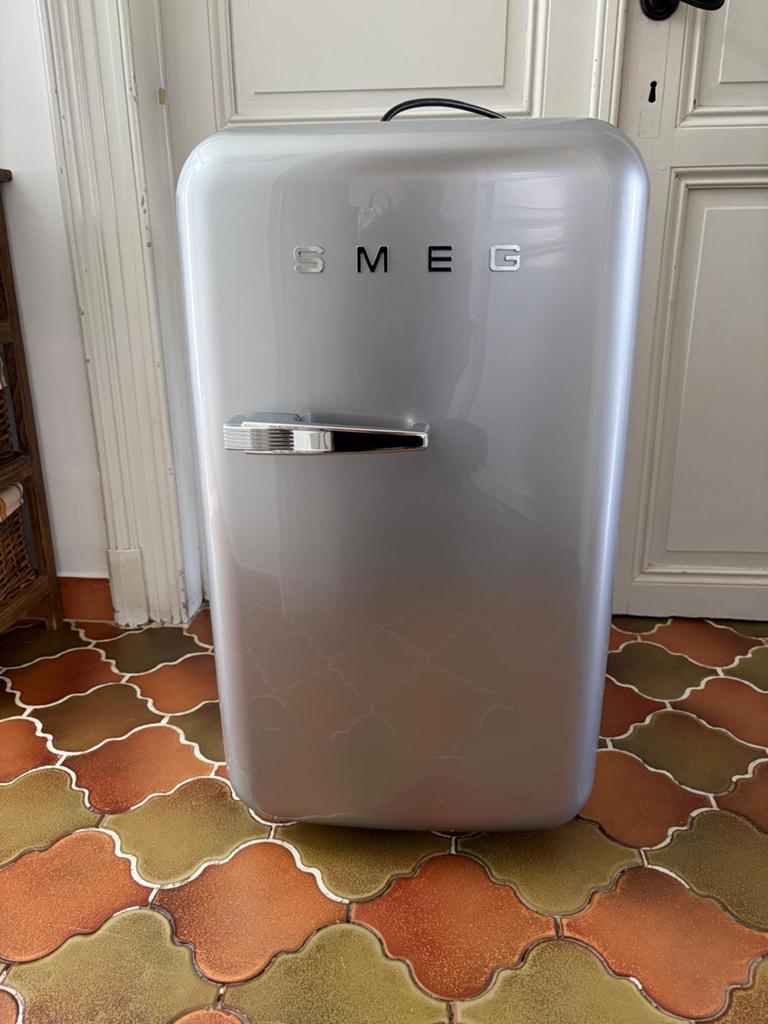 Minibar SMEG, Elektronische apparatuur, Koelkasten en IJskasten, Ophalen, Zonder vriesvak, Minder dan 85 cm, 45 tot 60 cm