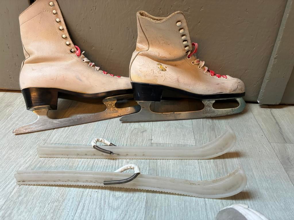 damesschaatsen maat 38, Sports & Fitness, Patinage, Enlèvement, Comme neuf