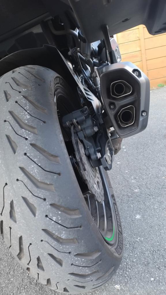 Prachtige Versys met Tourer pak en lederen tankovertrek, Traction Control, Motorrijbewijs A, Particulier, Meer dan 35 kW