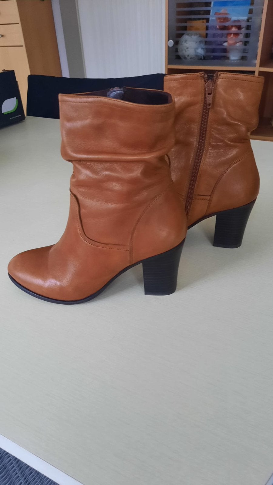 Bottin maat 36, Neuf, Enlèvement ou Envoi, Autres couleurs, Chaussures à haut talons