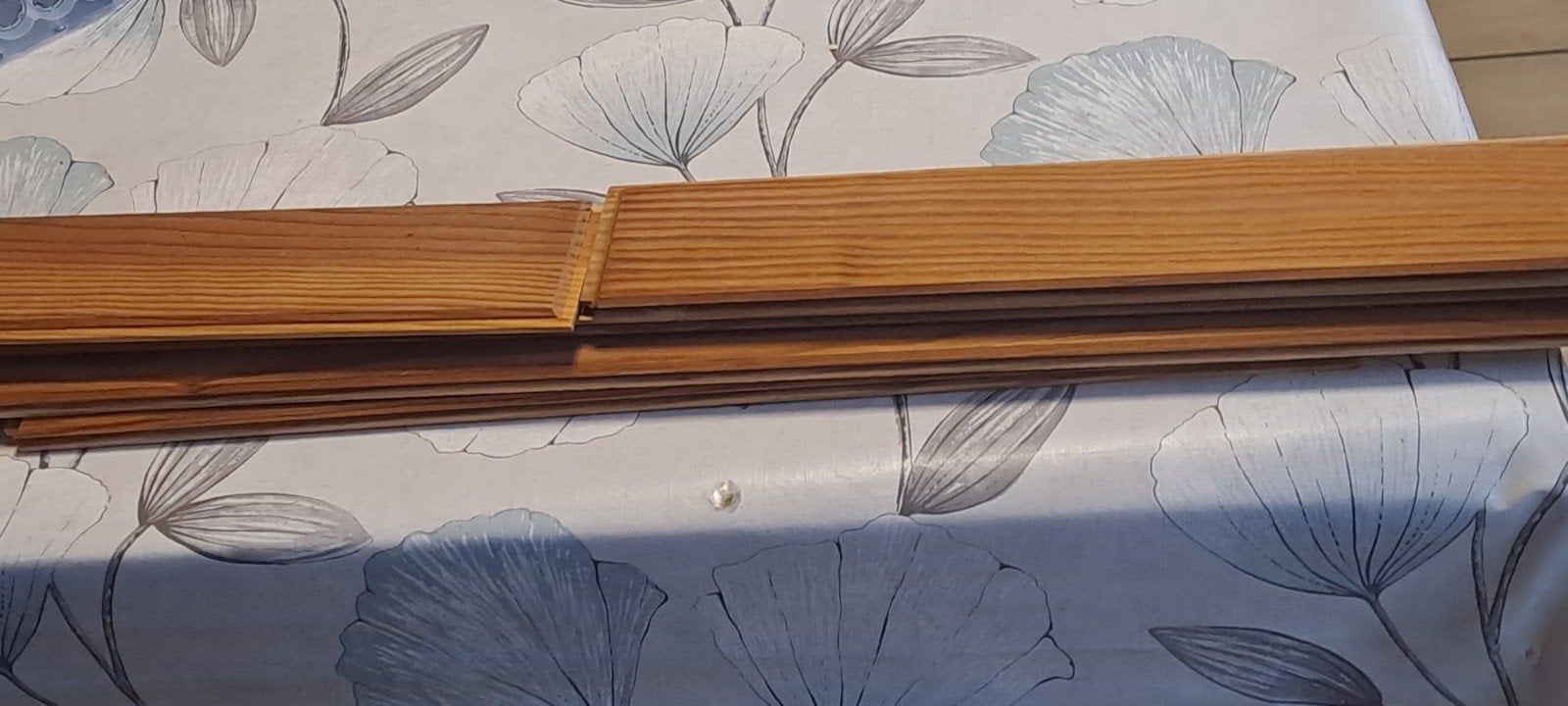 lames de lambris, Bricolage & Construction, Enlèvement, Moins de 200 cm