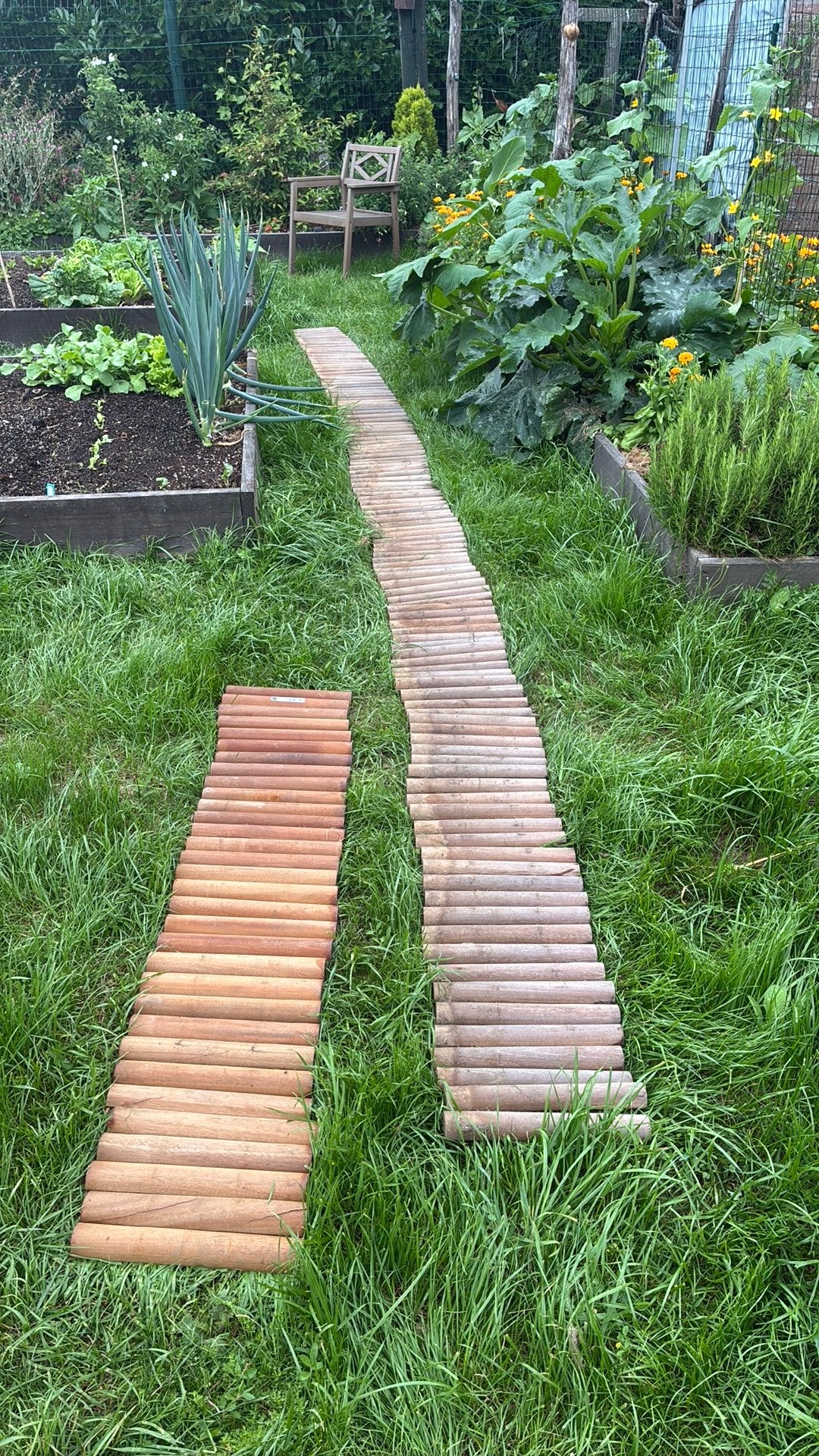 Bordure lamelle en  bois exotique, Ophalen, Gebruikt, Hout, Sierhekwerk