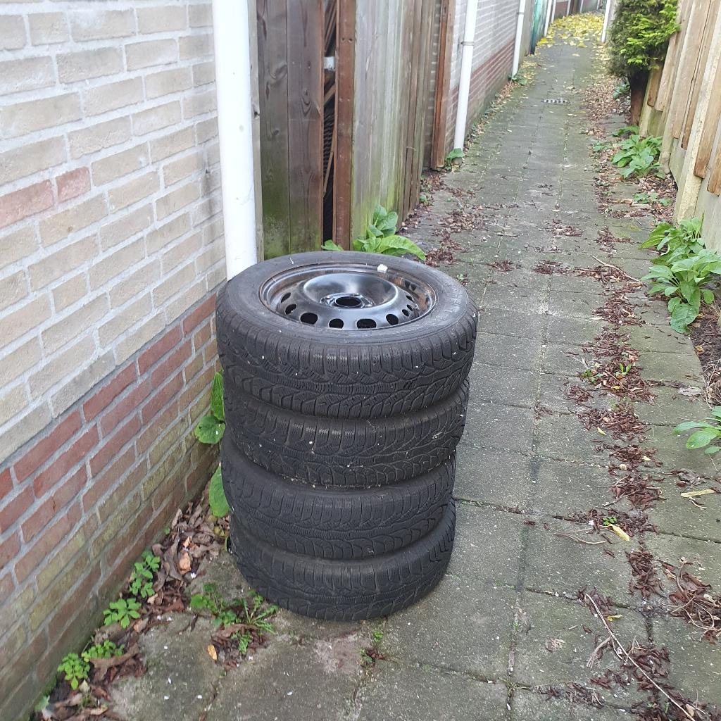 4 Kleber winterbanden 175 65 R14 op velgen, Auto-onderdelen, Ophalen, 14 inch, Gebruikt, 175 mm