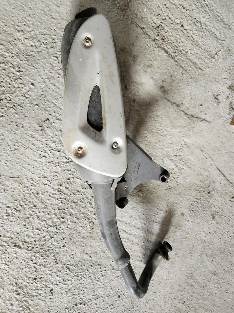 Uitlaat 50cc vespa, Ophalen