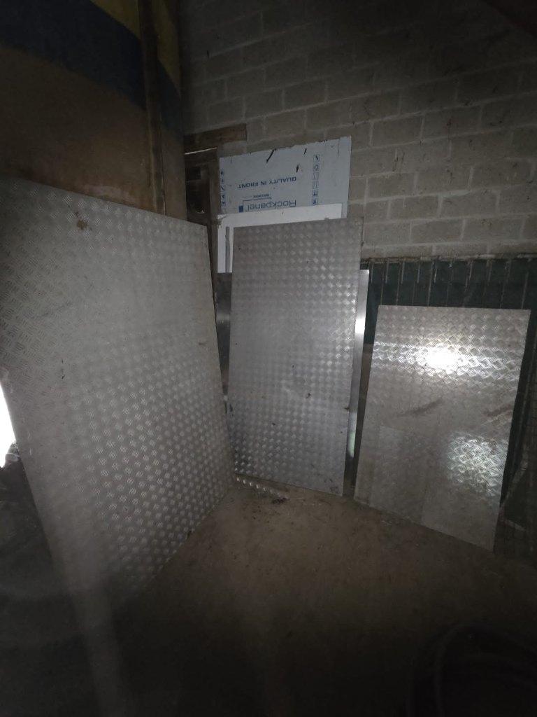 aluminium en inox traanplaat, Ophalen
