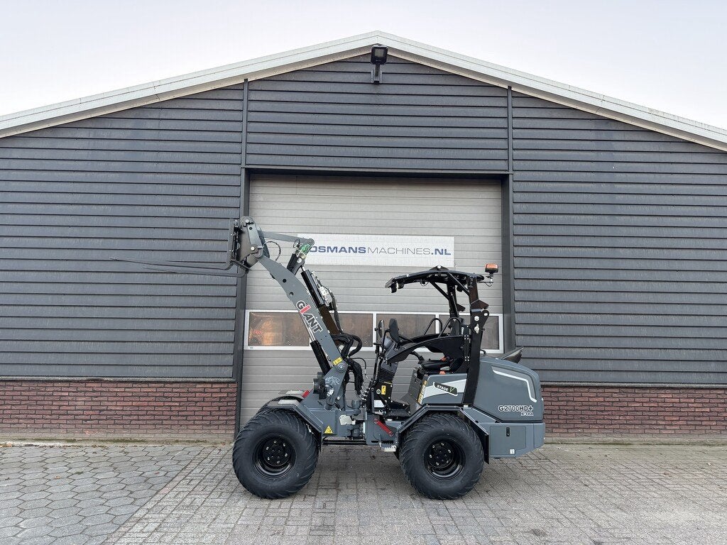 GIANT G2700 X-TRA HD+ special GREY edition ! minishovel, Zakelijke goederen, Tobroco, Info@tobroco.nl, Sprendlingenstraat 57
5061 KM  Oisterwijk