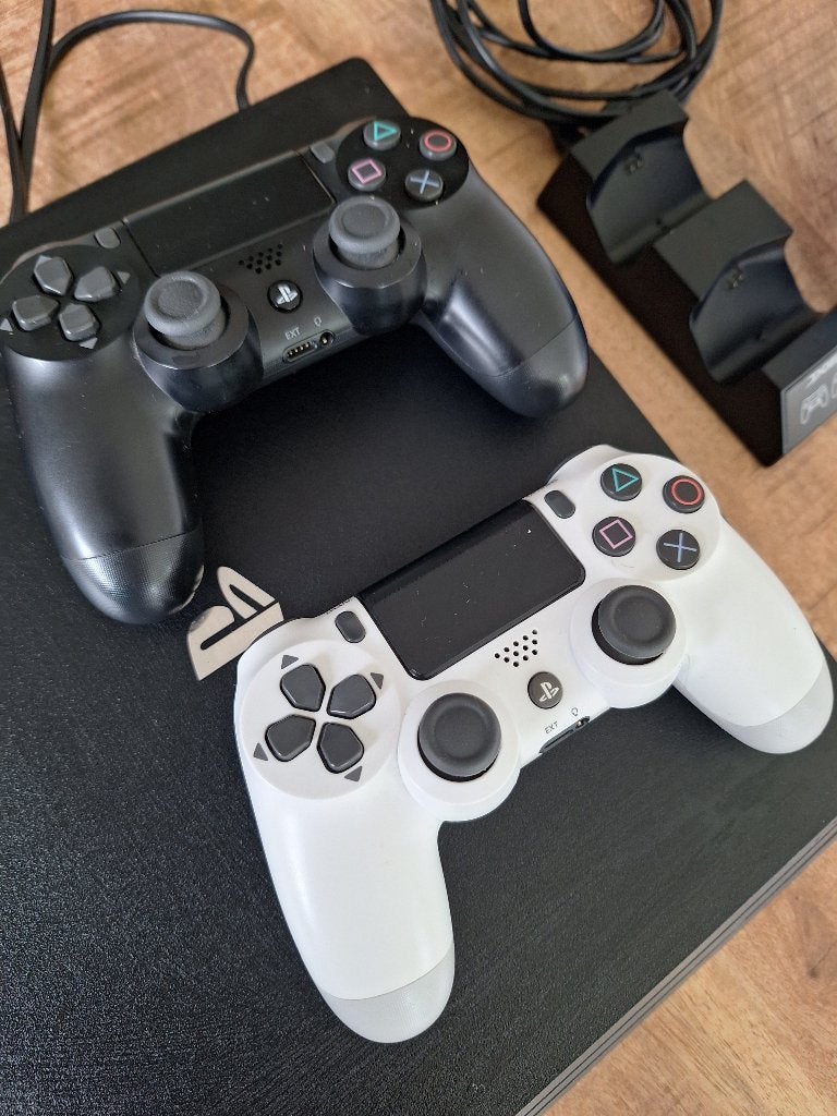 Pack PlayStation 4 Pro (PS4 Pro) 1 To + 2 Manettes, Comme neuf, Enlèvement, 1 TB, Pro