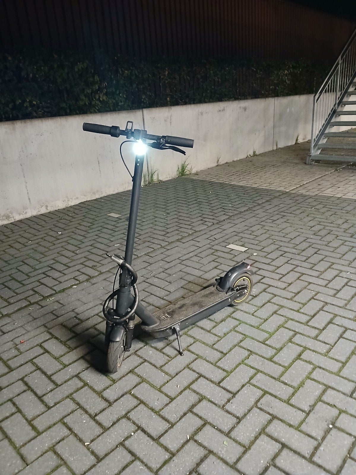 E-step, Fietsen en Brommers, Steps, Ophalen, Gebruikt, Elektrische step (E-scooter), Aovopro