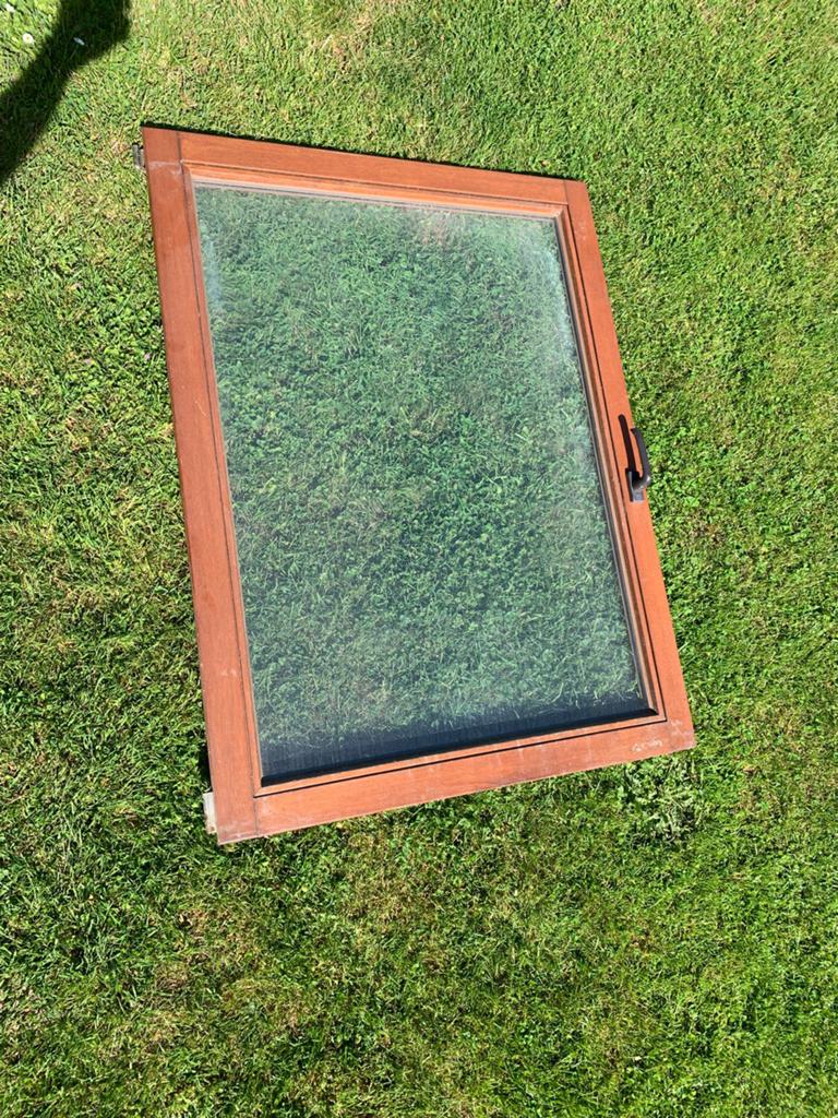 2 x houten raam, Ophalen, Gebruikt, 80 tot 120 cm, 120 tot 160 cm