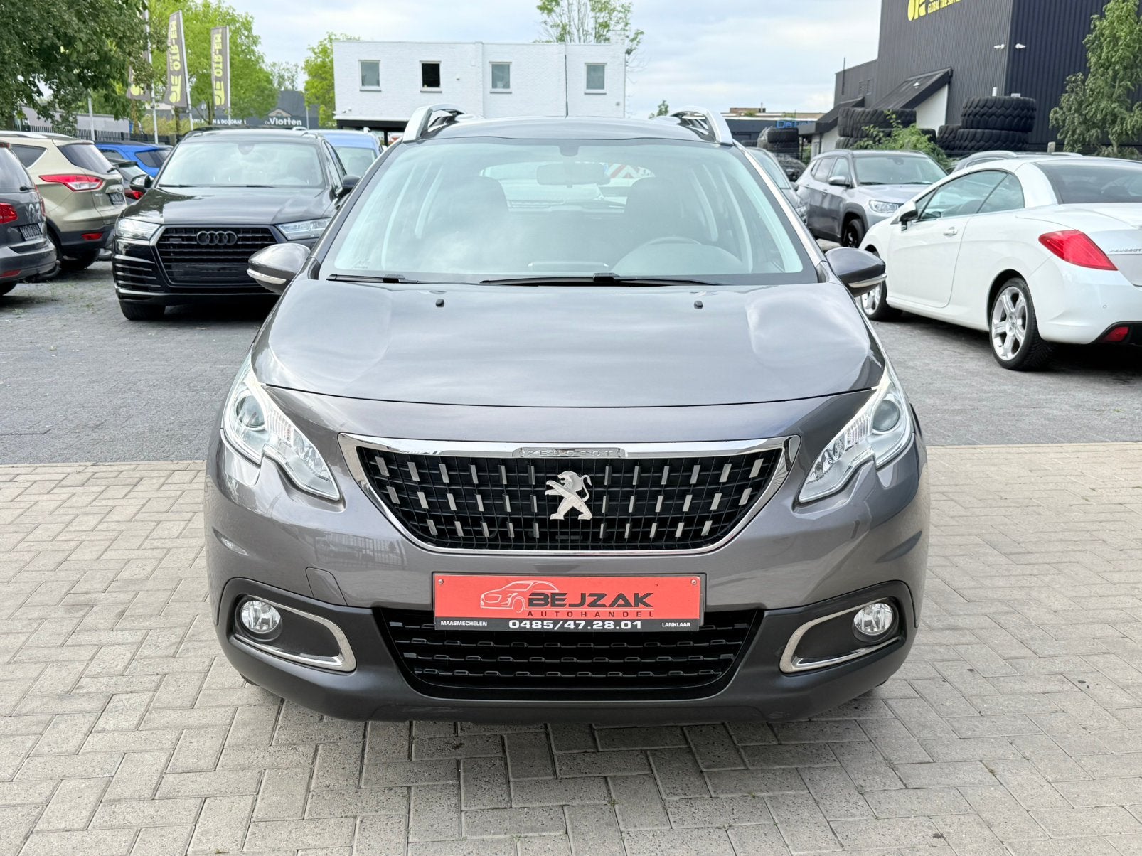 Peugeot 2008 1.2i Face-Lift 2016 1j garantie Dealer onderhou, Auto's, Voorwielaandrijving, Euro 6, Bedrijf, Handgeschakeld