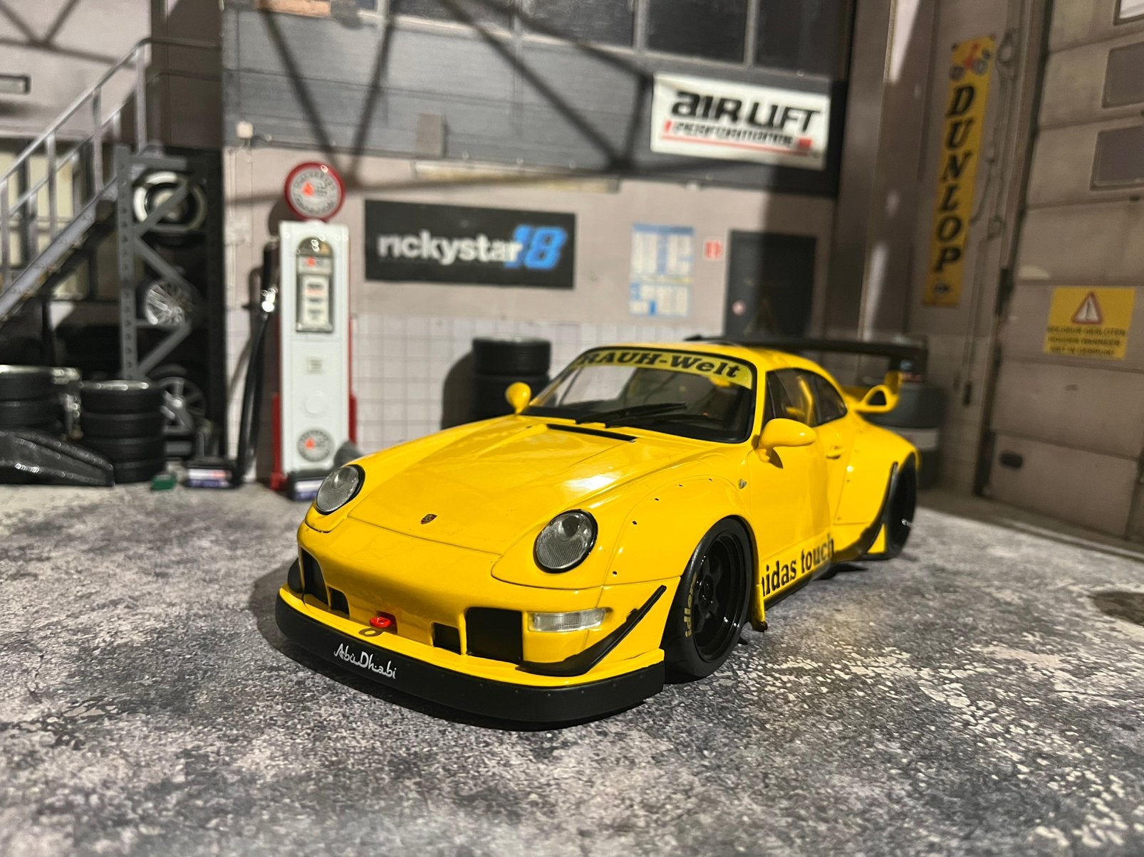 1:18 Porsche 911 993 RWB - nieuw in de doos, Hobby en Vrije tijd, Modelauto's | 1:18, Ophalen of Verzenden, Auto, Solido