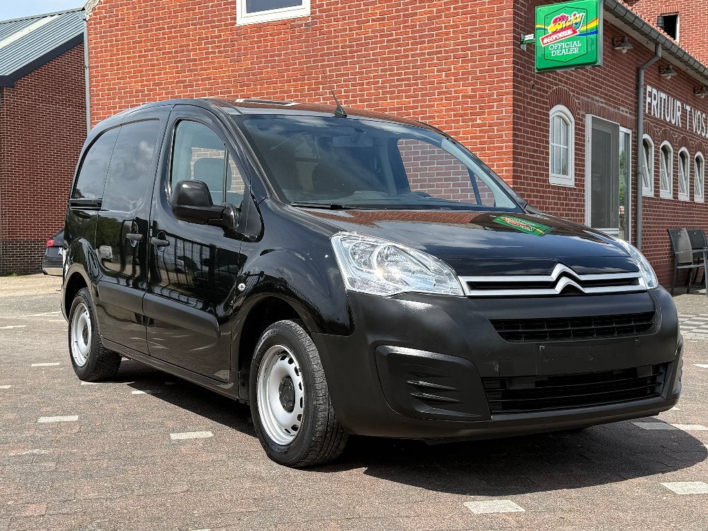 Citroen Berlingo 1.6ehdi bj 2018 km 74.000 gekeurd vvk, Voorwielaandrijving, Stof, 4 cilinders, 1600 cc