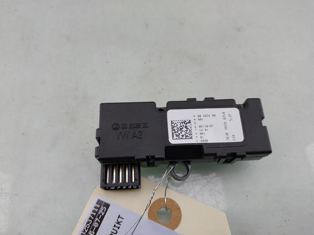 STUURHOEK SENSOR Passat Variant (3C5) (|3C0959654|), Gebruikt, Volkswagen, Volkswagen AG, Kundenbetreuung@volkswagen.de