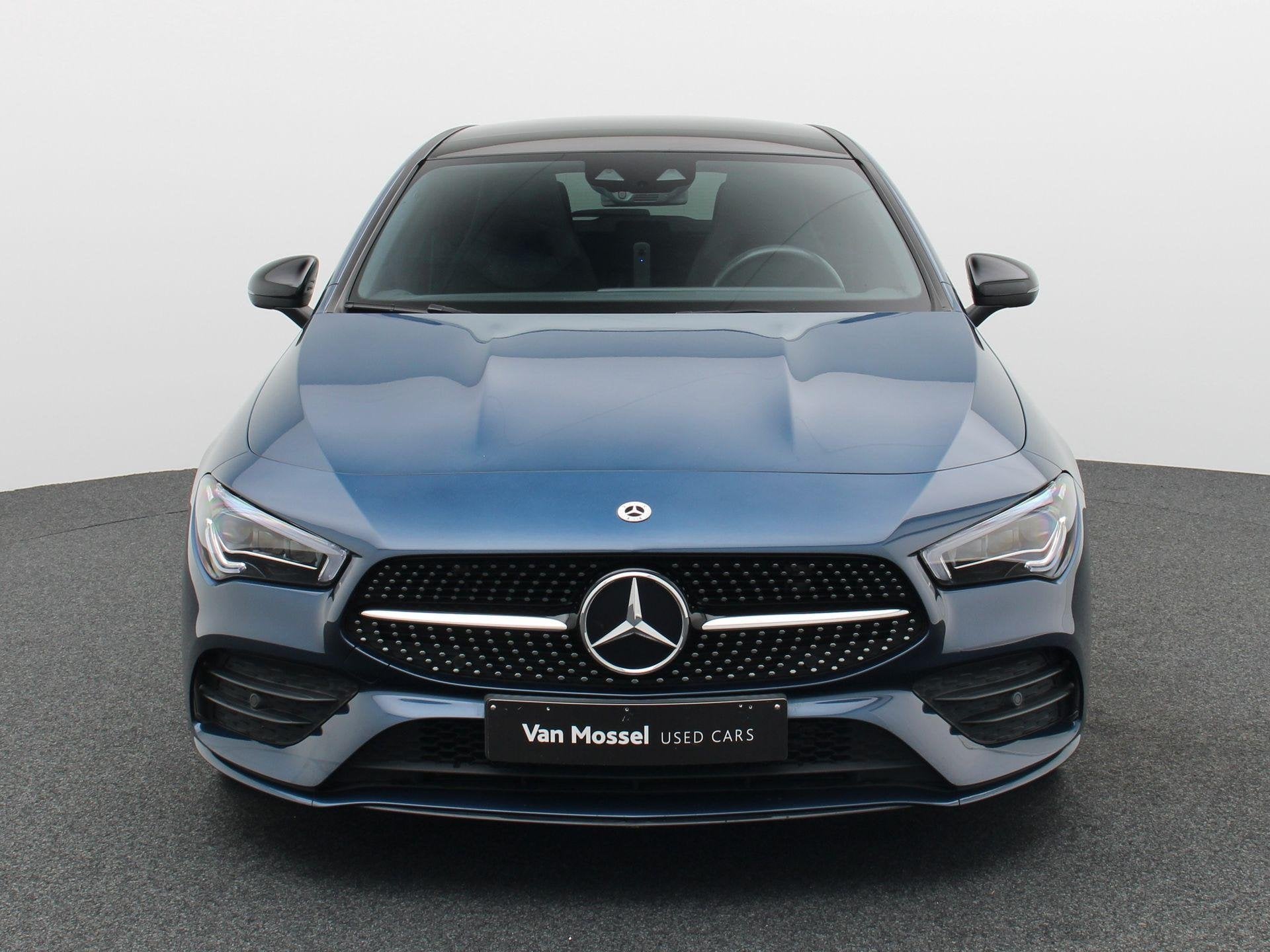 Mercedes-Benz CLA 180 AMG Line Shooting Brake + PANO DAK + M, Auto's, Mercedes-Benz, Stof, Gebruikt, Zwart, Automatische klimaatregeling