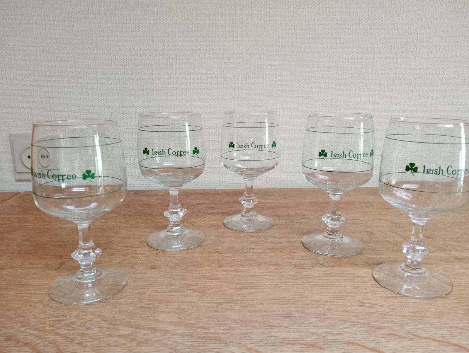 Lot de 5 verres à Irish Coffee, Verzamelen, Glas en Drinkglazen, Ophalen