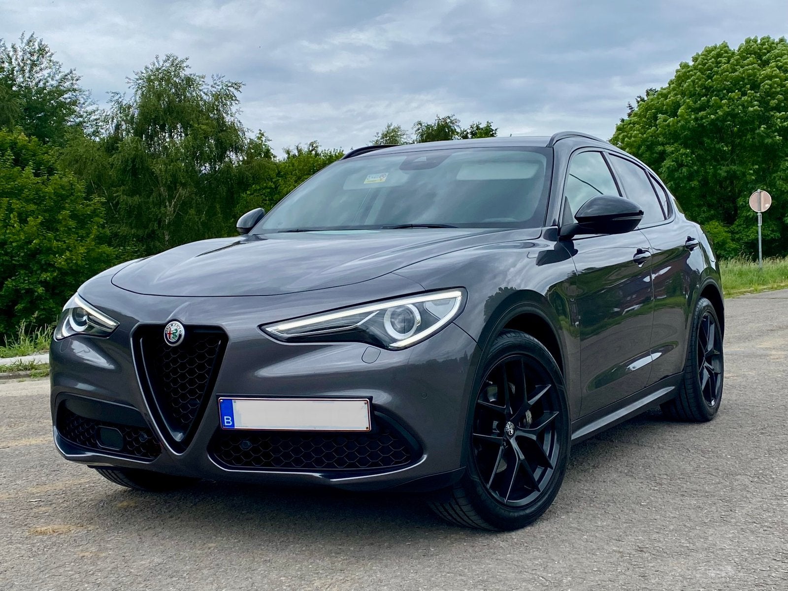 ALFA ROMEO Stelvio // Black Edition //, Cuir, Achat, Barres de toit, Particulier