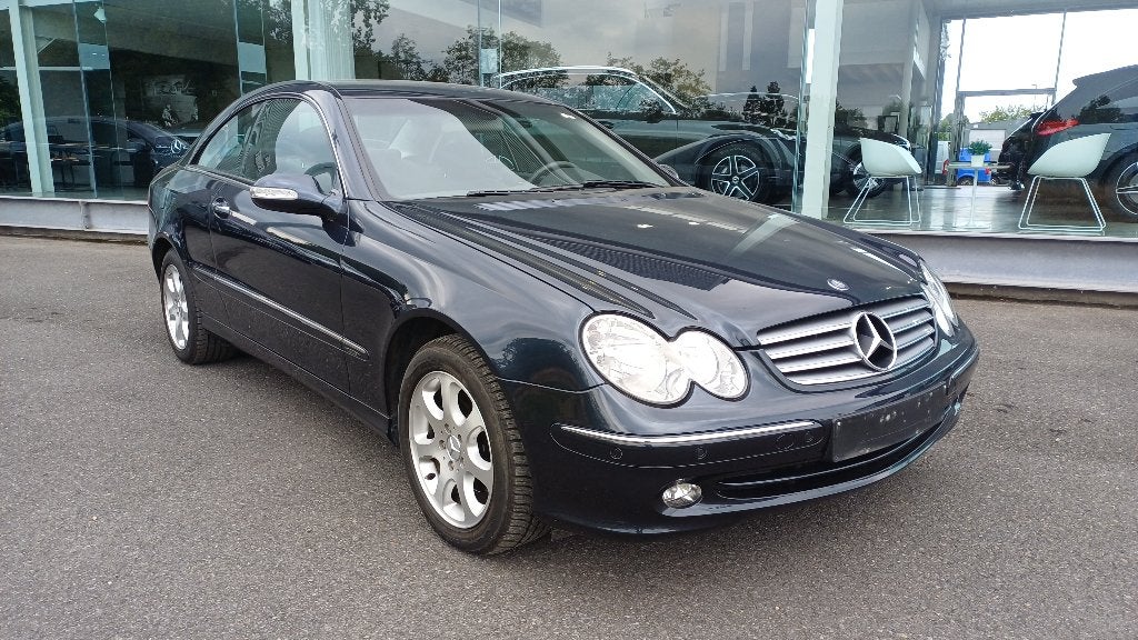 Mercedes CLK 200 automatique en parfait état, Achat, Entreprise, Entretenue par le concessionnaire, Noir