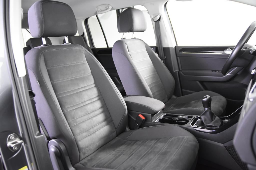 Volkswagen Touran Highline *1ste Eigenaar*Alcantara*PDC*, Autos, Argent ou Gris, Achat, Entreprise, Boîte manuelle