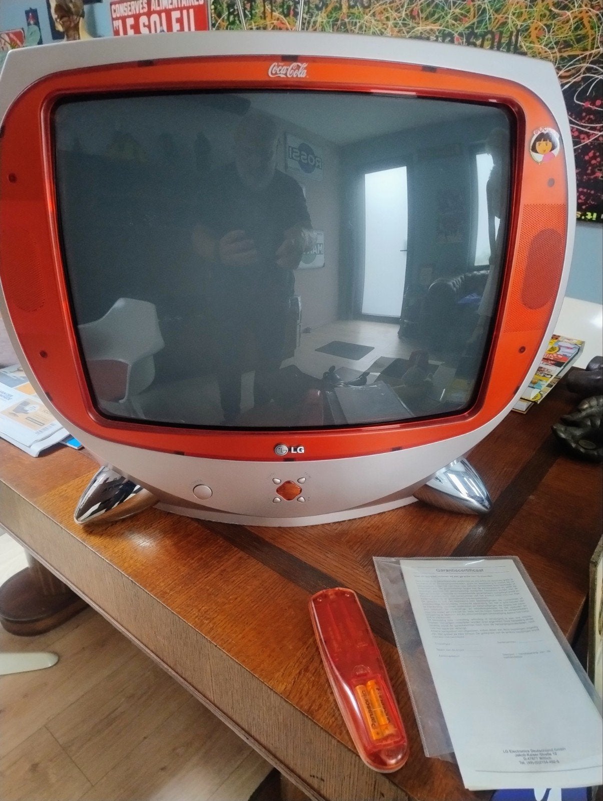 coca cola tv met afstandsbediening werkt 125€, Ophalen