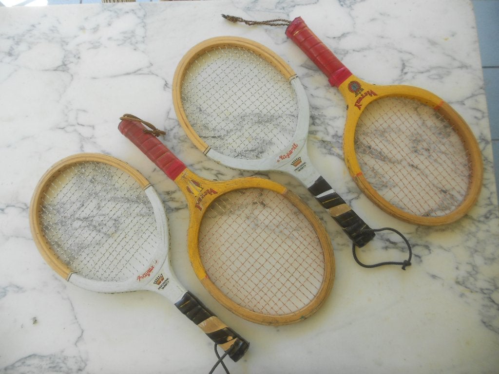 Raquettes de tennis(4) court manche 45cm - Pakistan  vintage, Sports & Fitness, Tennis, Enlèvement ou Envoi, Raquette