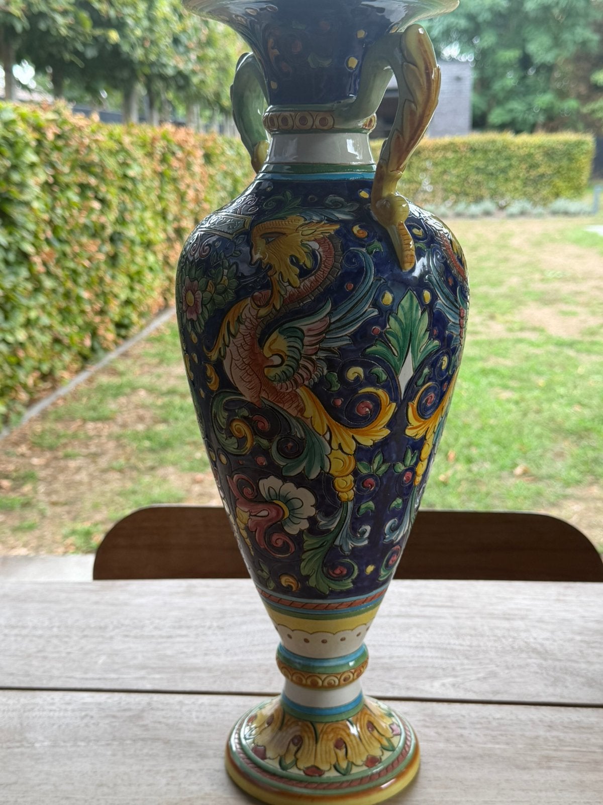 handgeschilderde Italiaanse majolica, Enlèvement