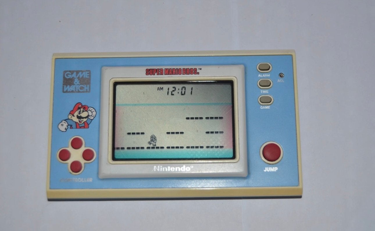 Nintendo GAME & WATCH 1988 SUPER MARIO BROS YM-105, Games en Spelcomputers, Ophalen of Verzenden, Zo goed als nieuw