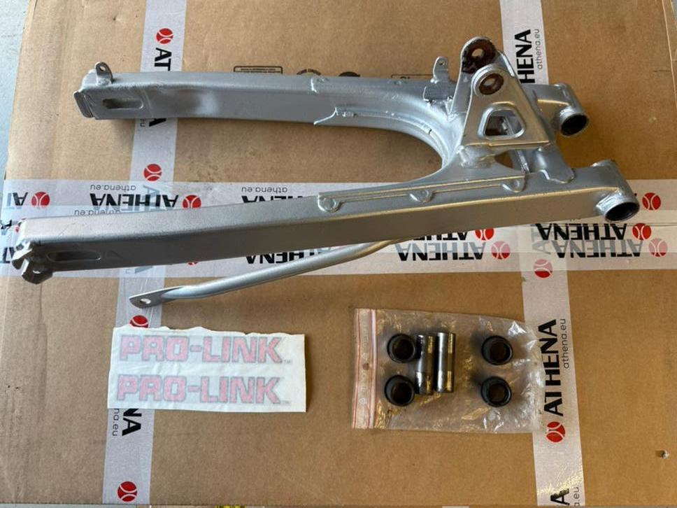 Honda mbx gestraald en gepoedercoate achterbrug, Fietsen en Brommers, Brommeronderdelen | Algemeen, Ophalen