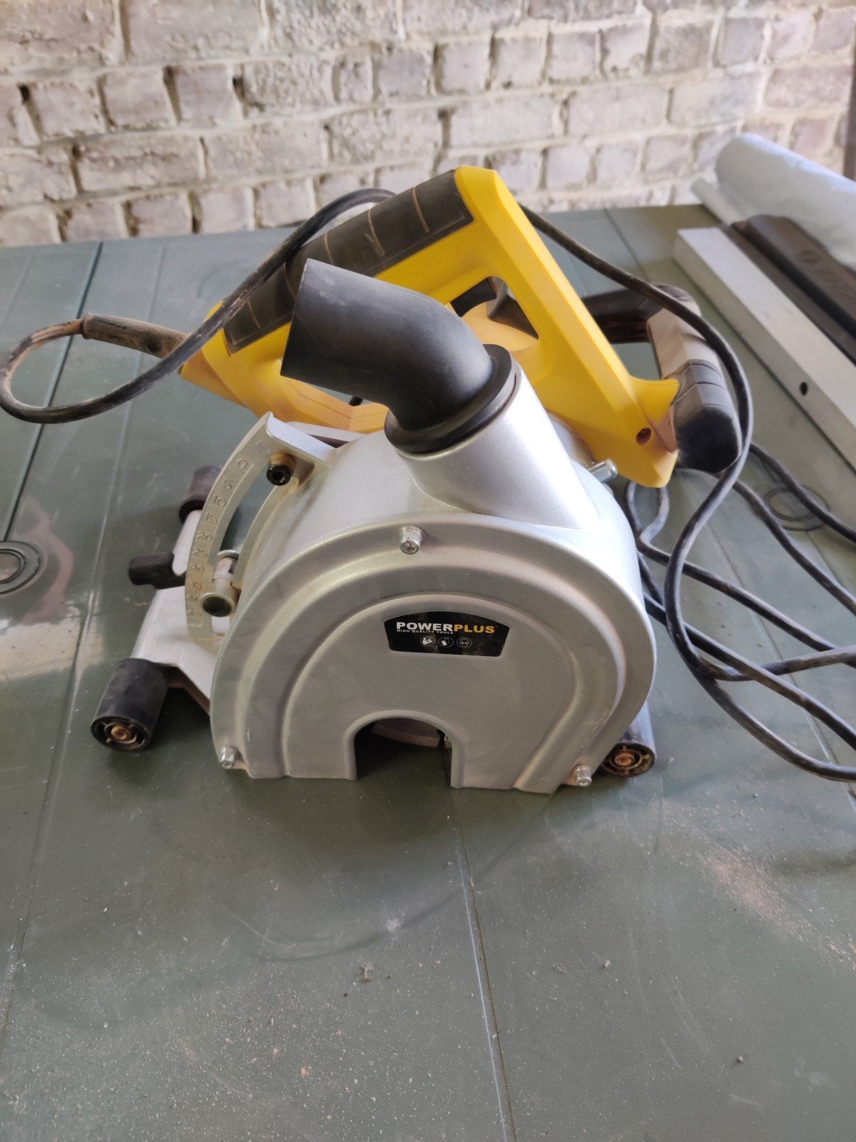 Powerplus Muurfrees POWX0650, Bricolage & Construction, Outillage | Meuleuses, Enlèvement
