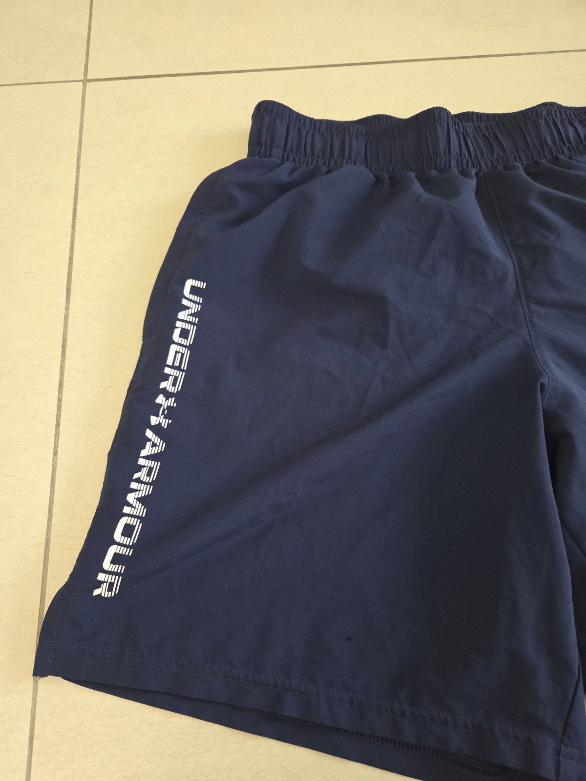 Under Armour donkerblauwe sportshort short maat S, Sport en Fitness, Ophalen of Verzenden, Zo goed als nieuw, Kleding