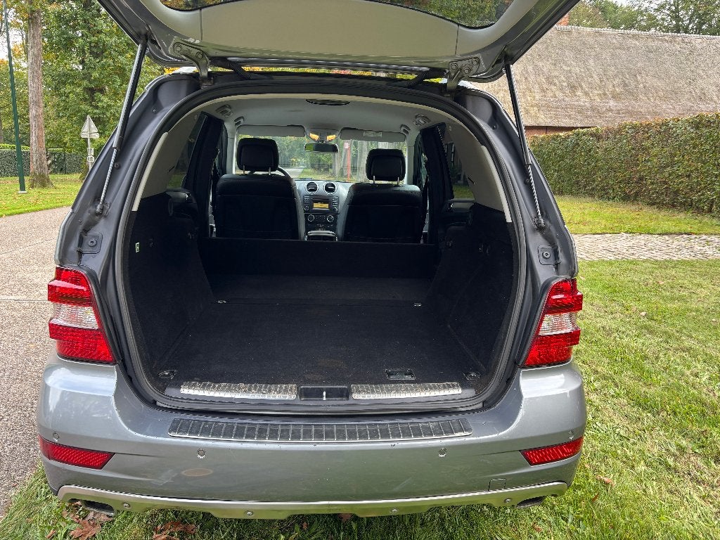 MERCEDES ML 300 CDI - utilitaire léger, Autos, Achat, 2987 cm³, Attache-remorque, 2 places