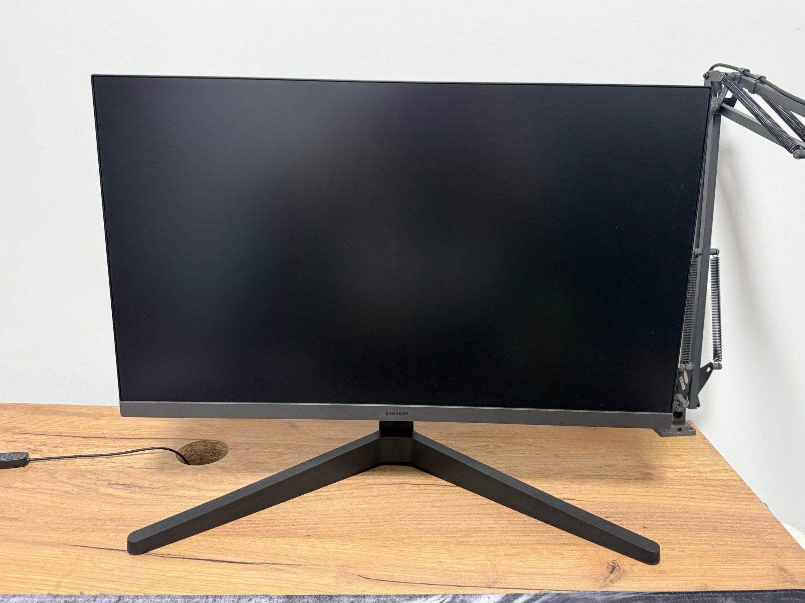 Moniteur Samsung 24 pouces 100 Hz, Gaming, 3 à 5 ms, IPS, 61 à 100 Hz