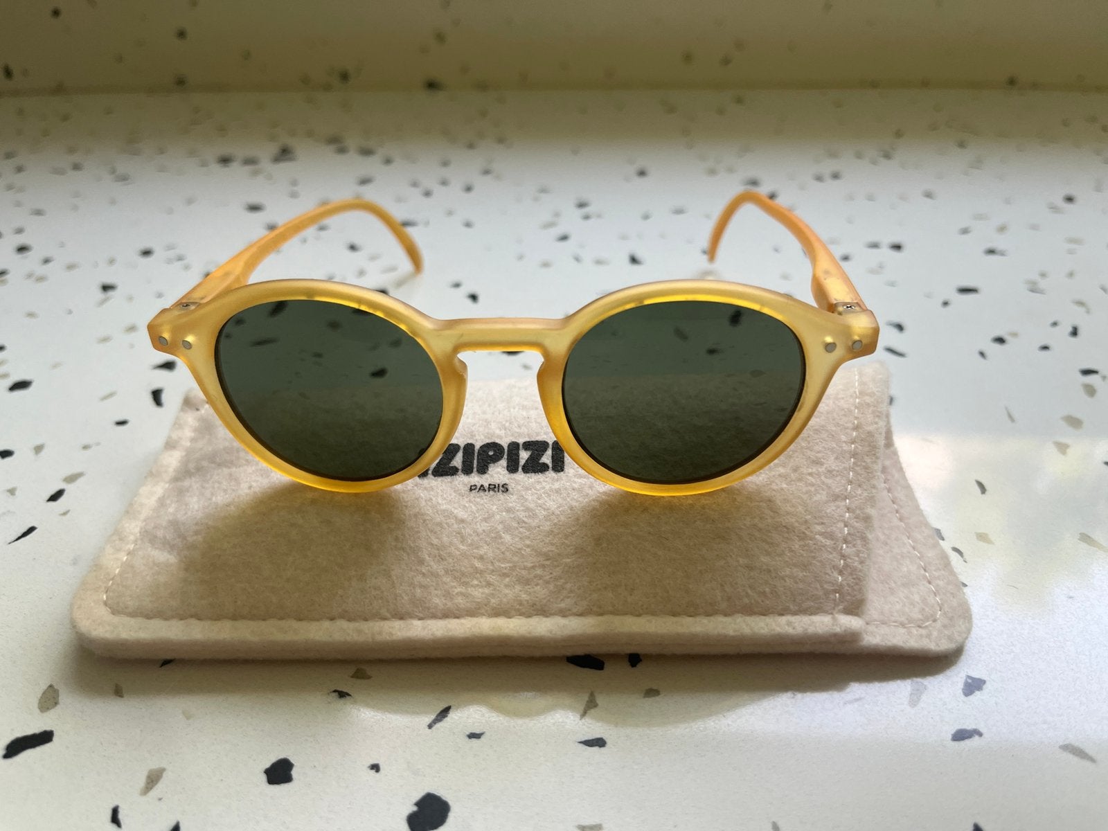 Izipizi zonnebril 3Y-5Y, Kinderen en Baby's, Ophalen of Verzenden, Gebruikt