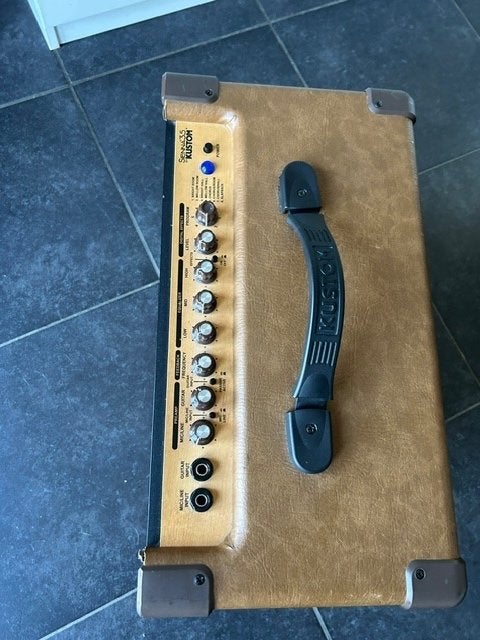 Akoestische gitaar versterker, Muziek en Instrumenten, Versterkers | Bas en Gitaar, Ophalen, Zo goed als nieuw, Gitaar, 50 tot 100 watt
