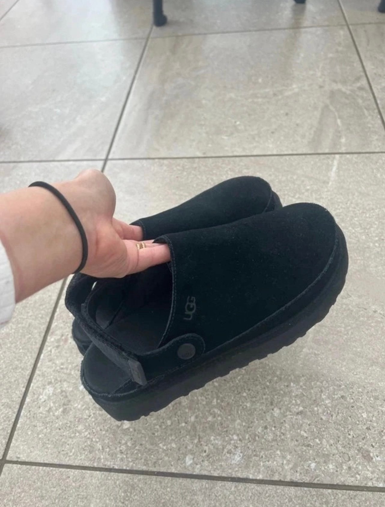 Ugg Goldenstar noir, Ophalen of Verzenden, Gedragen, Zwart