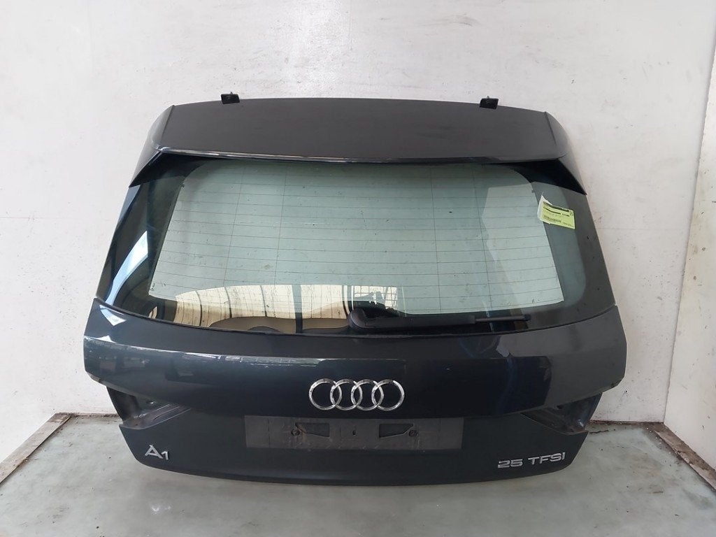 HAYON ARRIÈRE / MALLE A1 Sportback (GBA) (|82A827025B|), Auto-Union-Straße  1,
85057  Ingolstadt, DE, Info@audi.de, Haillon arrière