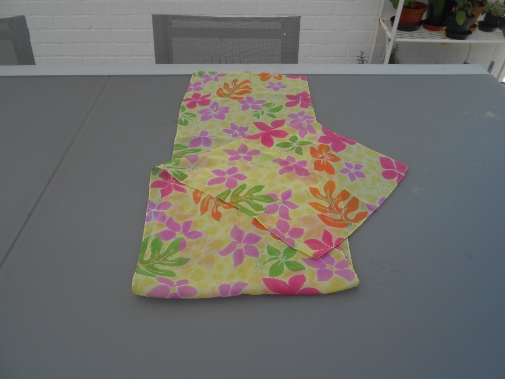 fleurige sjaal, Kleding | Dames, Mutsen, Sjaals en Handschoenen, Ophalen of Verzenden, Sjaal