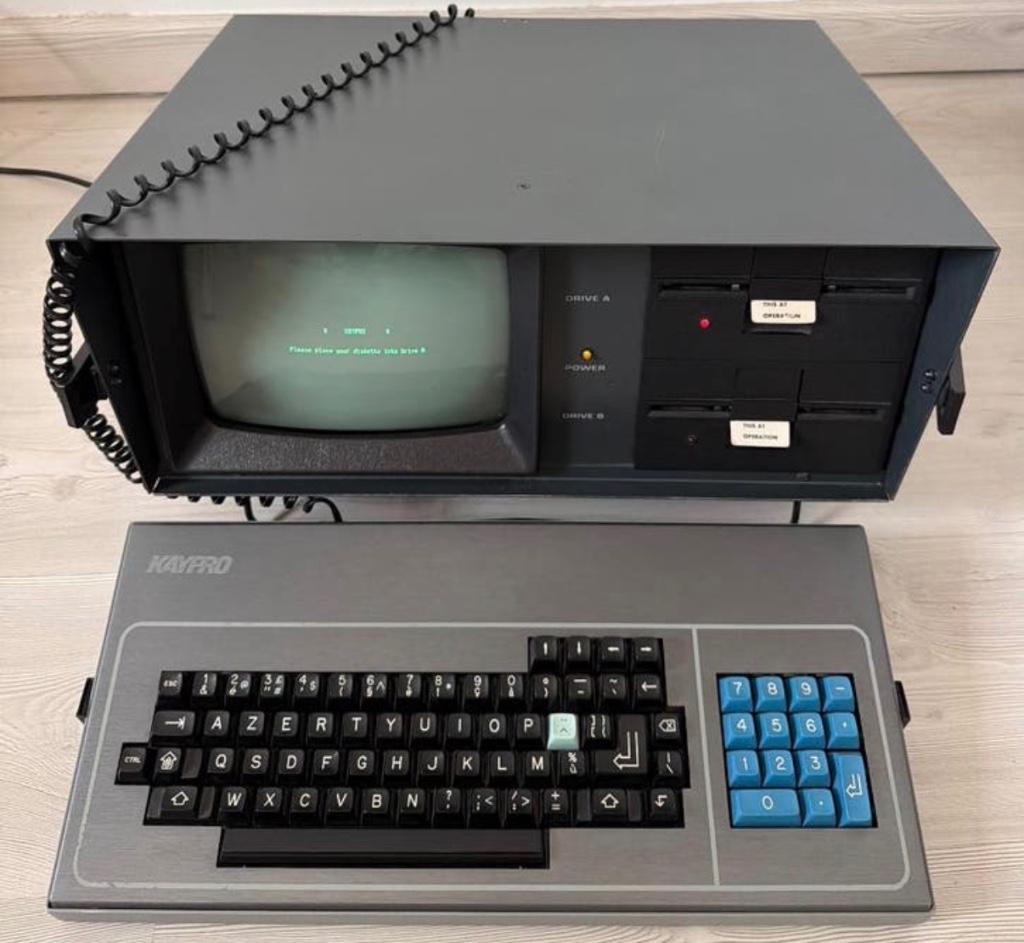 Kaypro 4 - luggable CP/M - Ordinateur, Envoi