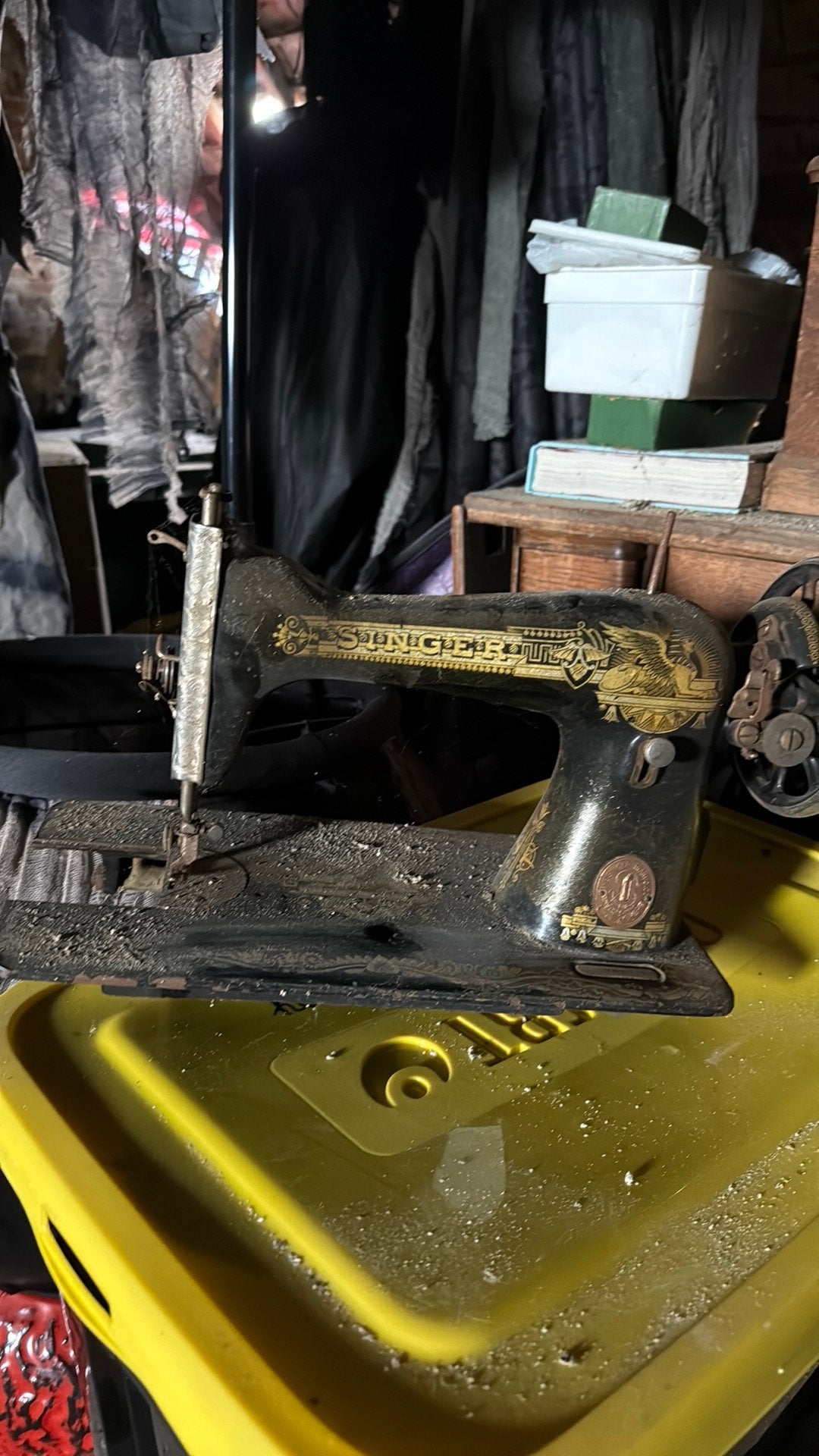 Singer 15k 1920 snel ophalen anders container, Ophalen