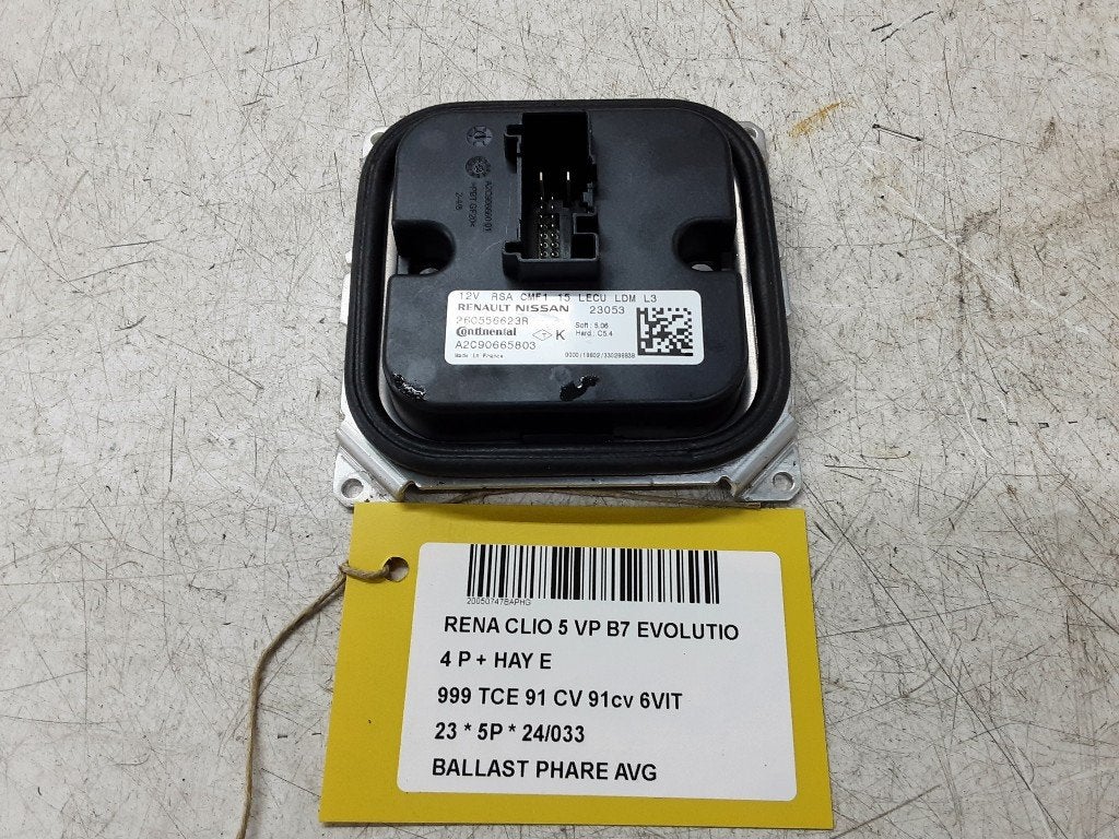 BALLAST DE PHARE XENON GAUCHE Clio V (RJAB) (260556623R), Renault, Utilisé, Peter-Huppertz-Straße 5
51063  Köln, DE, Dialog.deutschland@renault.de