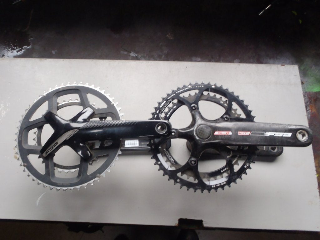 FSA cranks, Vélos & Vélomoteurs, Vélos Pièces, Pédalier ou Pédales, Autres matériaux, Enlèvement, Utilisé