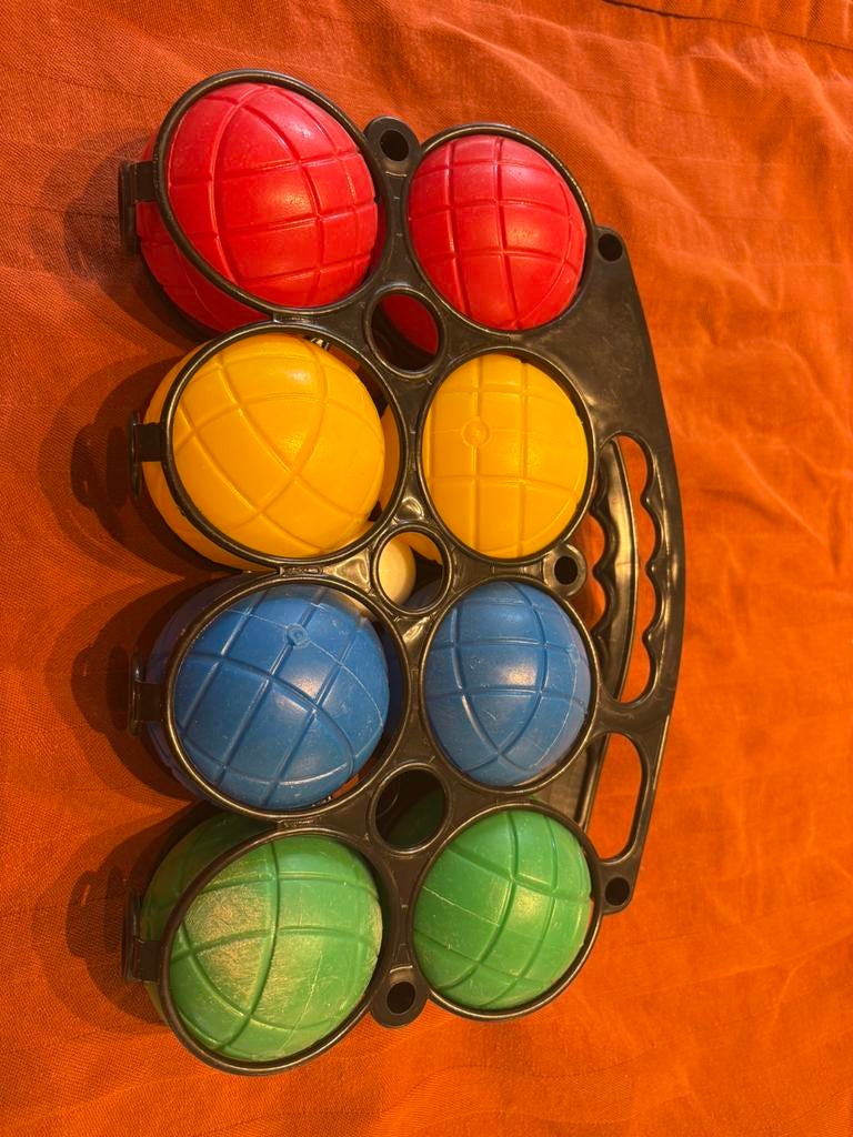 Jeu de boules, Ophalen, Zo goed als nieuw