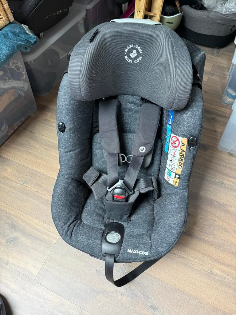 Maxi Cosi Axxisfix Plus - Nomad Black, Ophalen, Zo goed als nieuw