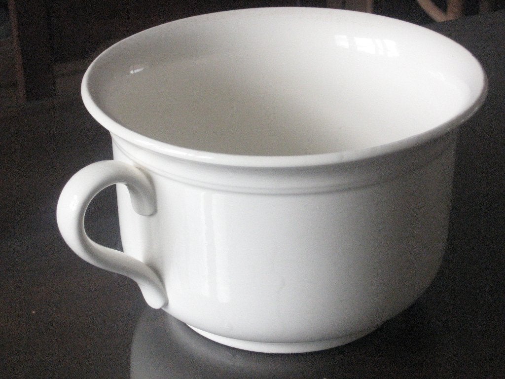 Oude crèmekleurige Bock kamerpot met handvat., Antiek en Kunst, Antiek | Keramiek en Aardewerk, Ophalen of Verzenden