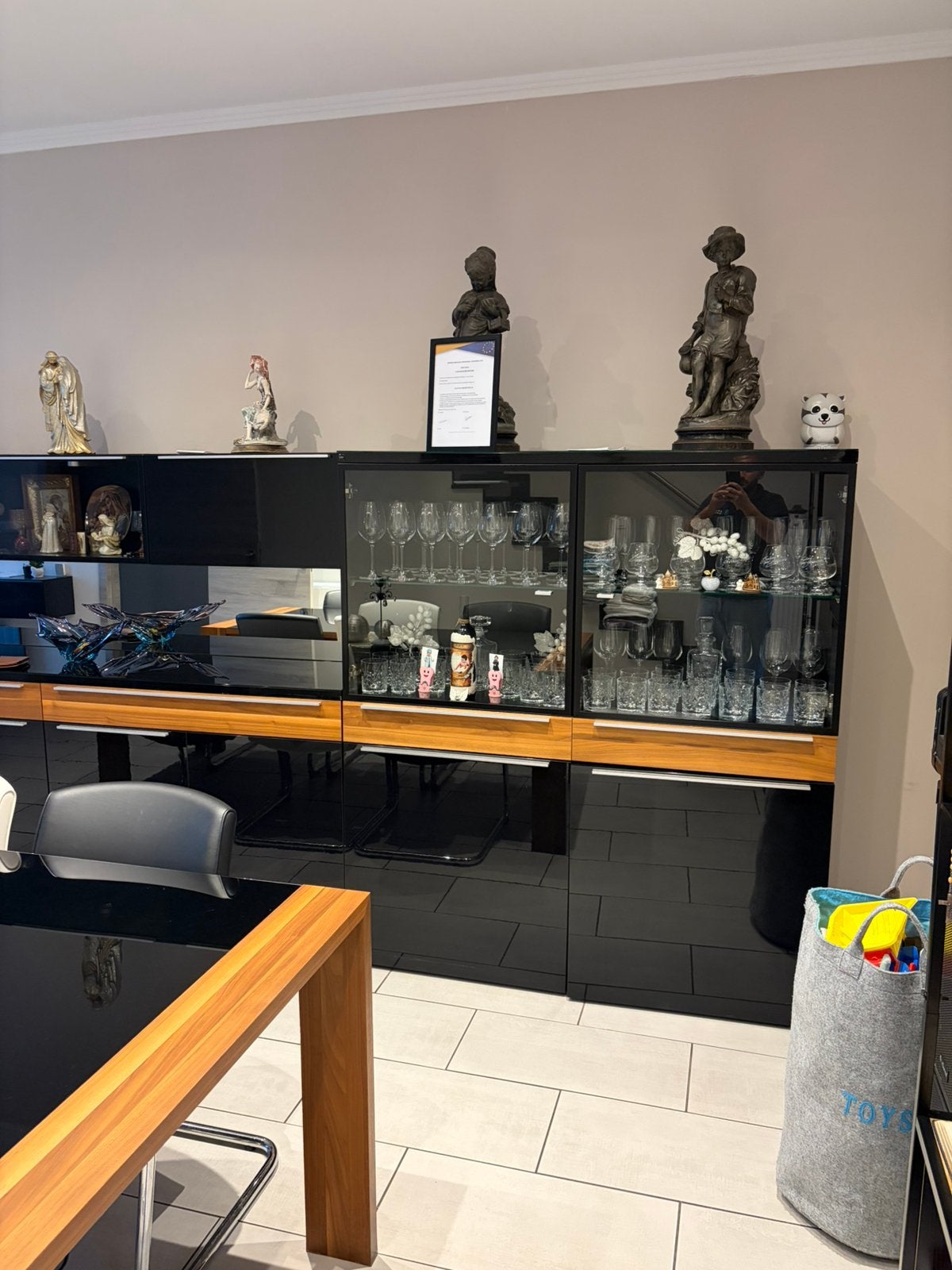 Complete luxe eetkamer van NOW by Hulsta, Huis en Inrichting, Ophalen, Zo goed als nieuw