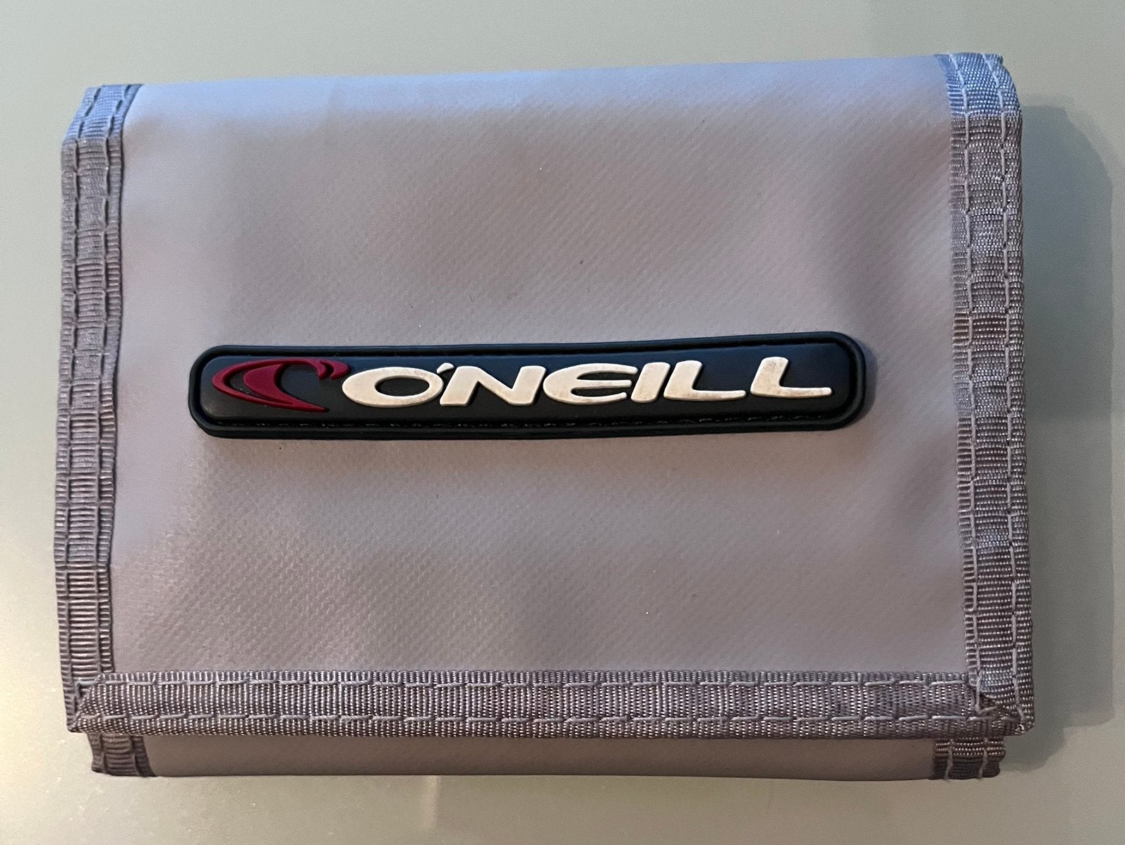 O’Neill pocketbook wallet, Handtassen en Accessoires, Portemonnees, Ophalen of Verzenden, Nieuw, Grijs